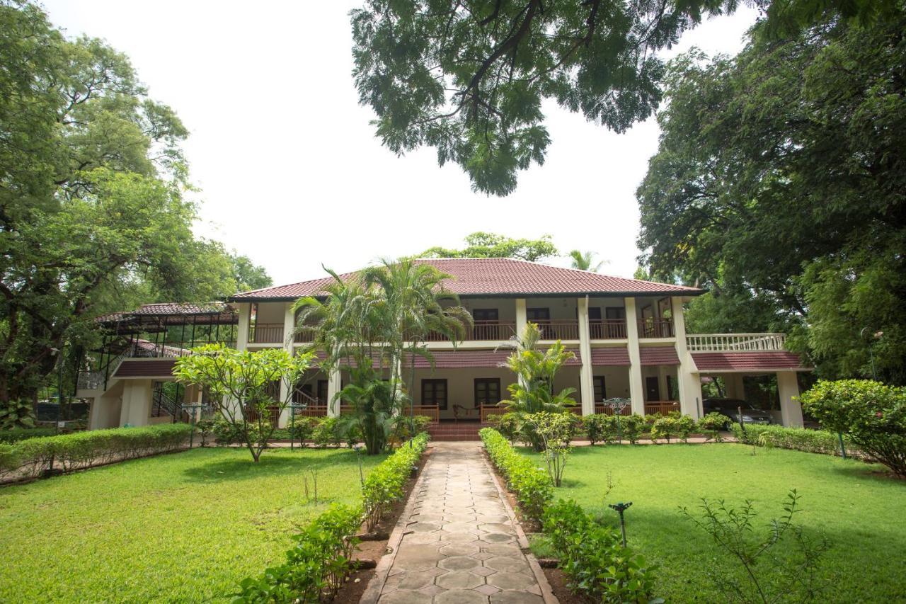 Heritage Madurai Bagian luar foto The main building of the university