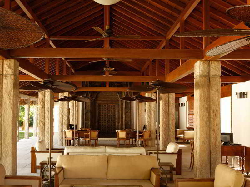 Heritage Madurai Bagian luar foto The interior of the hotel